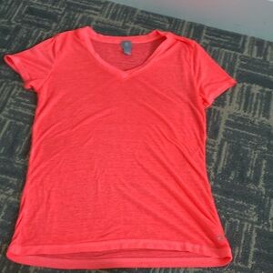 GapFit Red V-Neck T-Shirt